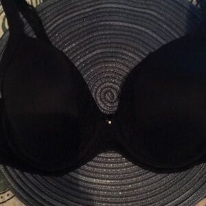 Bali 36D Embraceable F/C Black Bra with lace trim